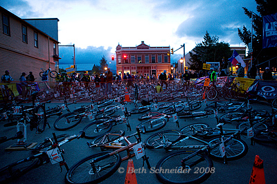 Bikes at start at dawn for Leadville 100