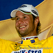 Tom Boonen waving in yellow