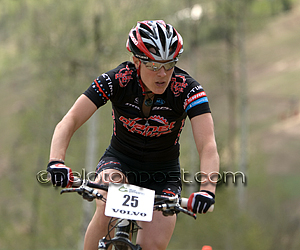 Katie Compton, womens race winner