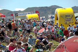 Fans on Port de Bales