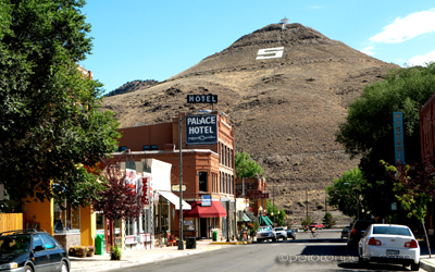 F St in Salida