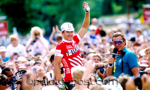 Race winner Phinney waving in 1988